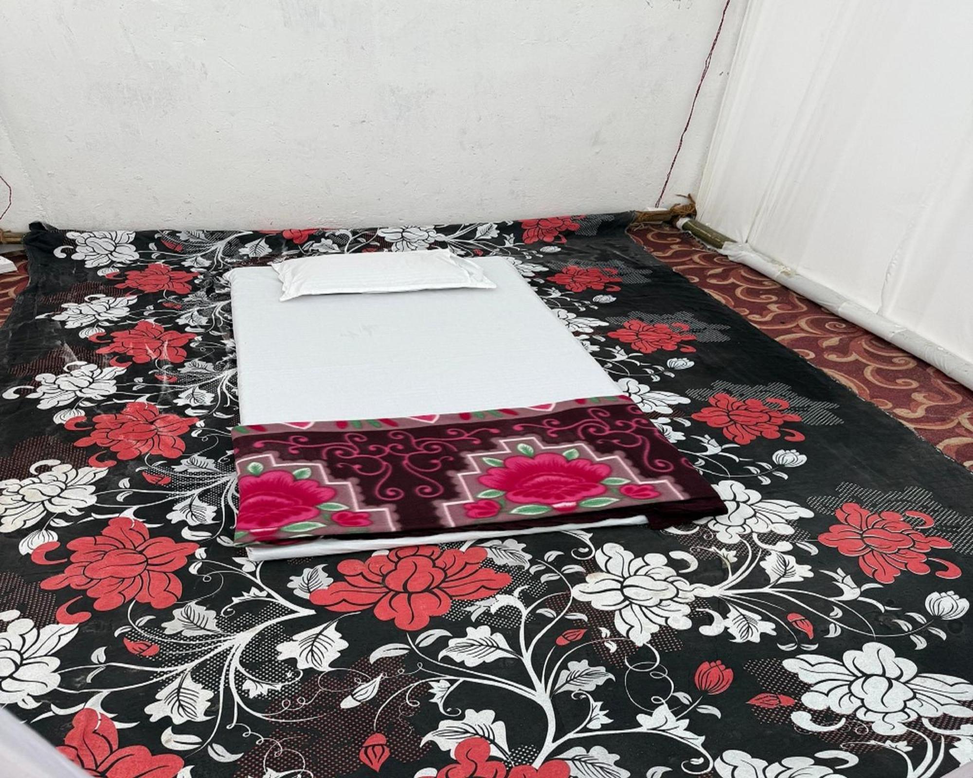 Arail Tent City Kumbh Cottage Mahakumbh -Near Arail Ghat And Naini Station Allāhābād Junction Eksteriør bilde