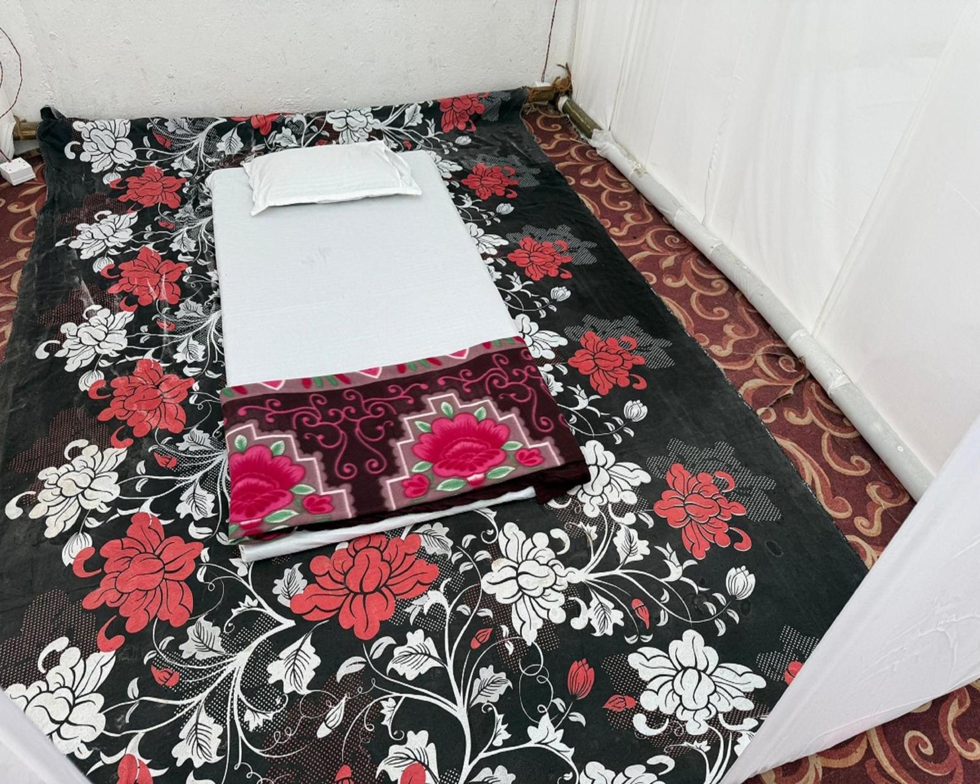 Arail Tent City Kumbh Cottage Mahakumbh -Near Arail Ghat And Naini Station Allāhābād Junction Eksteriør bilde